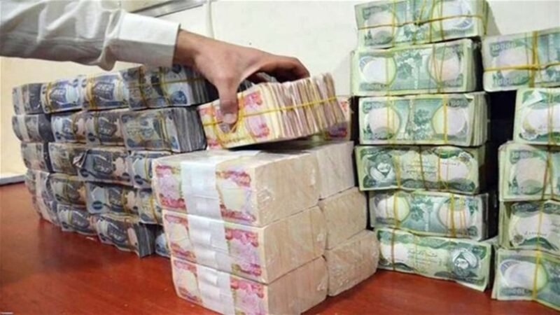 المالية النيابية: رواتب الموظفين مؤمّنة حتى نهاية العام ولا تأخير في صرفها