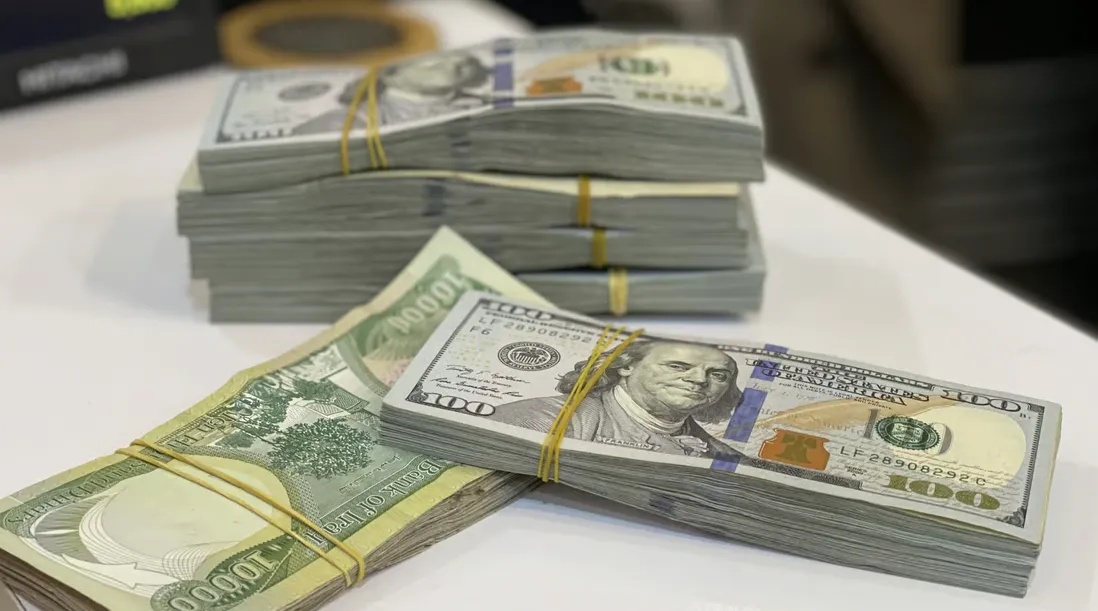 أسعار صرف الدولار مقابل الدينار العراقي في السوق المحلية