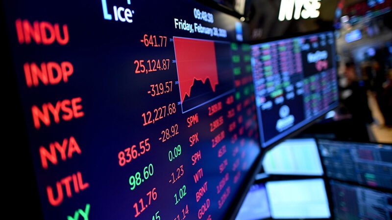 📉 الأسواق العالمية تهتز: خفض الفائدة الأمريكية وتأثيراته