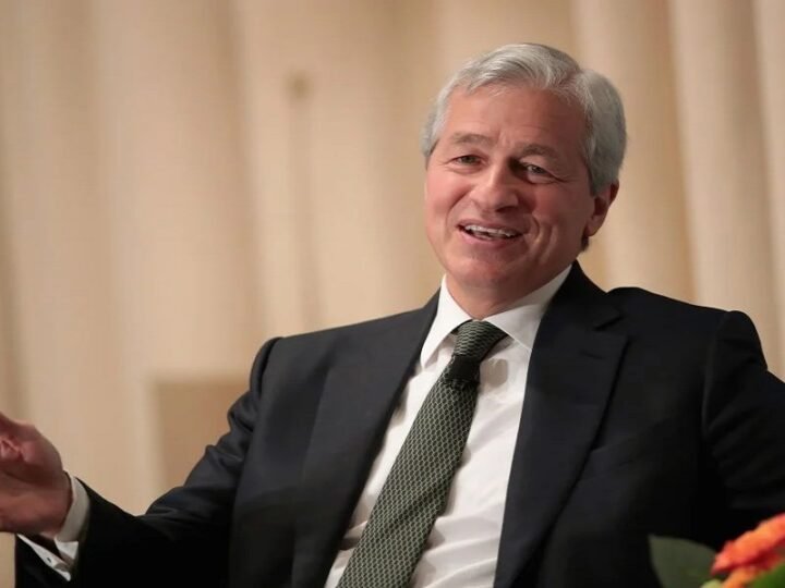 رئيس بنك JPMorgan: امتلاك الذهب الآن منطقي وقد يصل سعر الأونصة إلى 10 آلاف دولار