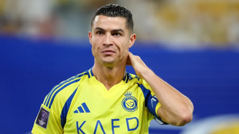 كريستيانو رونالدو يصبح أول لاعب كرة قدم ملياردير في العالم