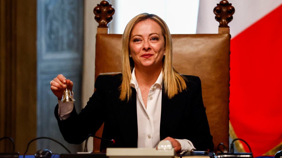 تقرير: تراجع الصناعة الإيطالية 7% في عهد جورجا ميلوني وسط أطول ركود اقتصادي منذ 25 عاماً