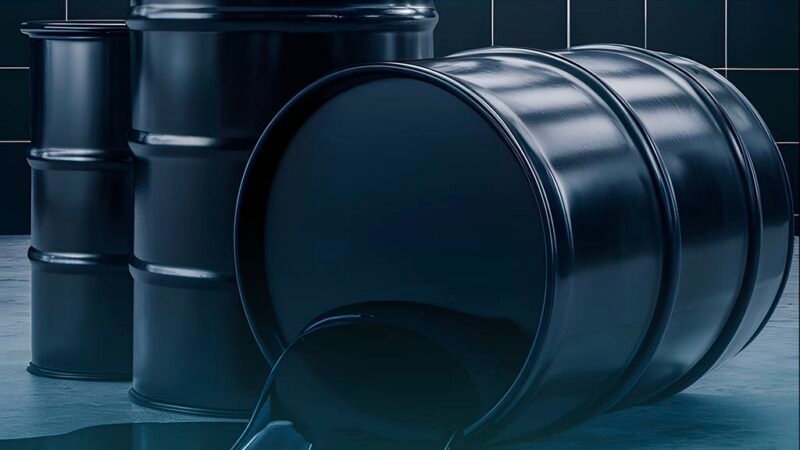 النفط يتجه لتسجيل ثالث خسارة شهرية وسط ترقب اجتماع أوبك+