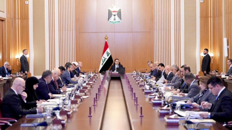 مجلس الوزراء يعتمد منظومة الفيزا الإلكترونية الاتحادية ويربطها بالتأمين الصحي الإلزامي