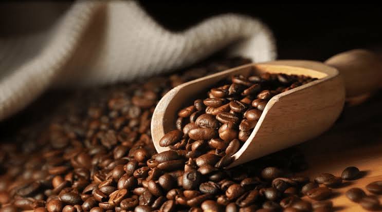 انخفاض أسعار البن عالمياً بعد إلغاء ترامب الرسوم الجمركية على البرازيل