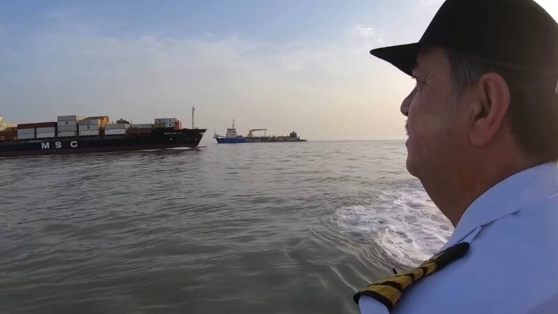 إنجاز أول قناة ملاحية في المياه الإقليمية العراقية بعمق 19.8 متر