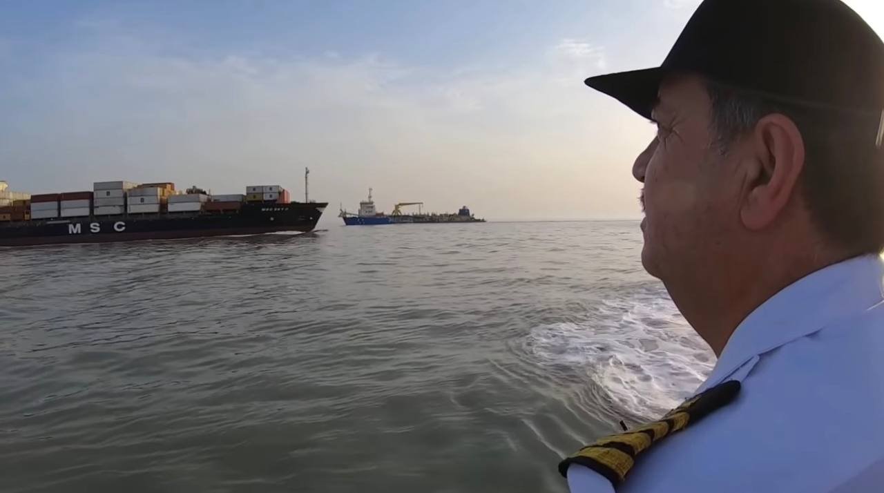 إنجاز أول قناة ملاحية في المياه الإقليمية العراقية بعمق 19.8 متر