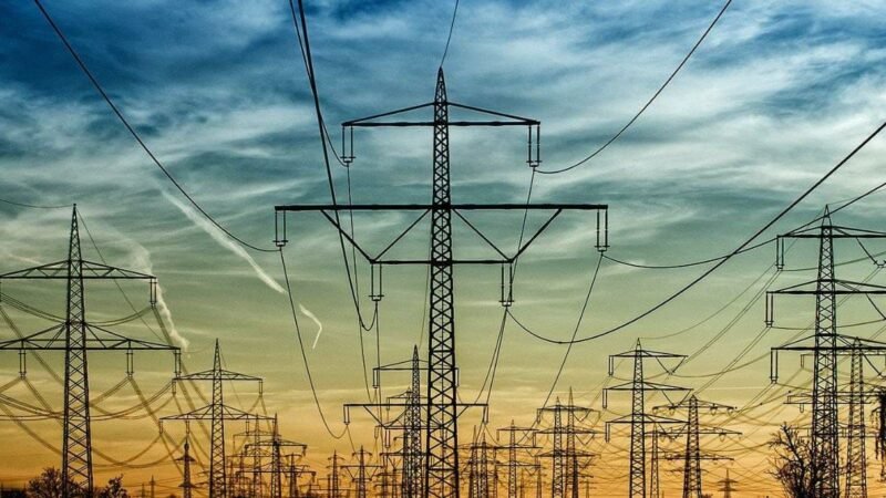 وزارة الكهرباء: مشروع الربط الخليجي سيغذّي المنظومة العراقية بـ2000 ميغاواط عند اكتماله