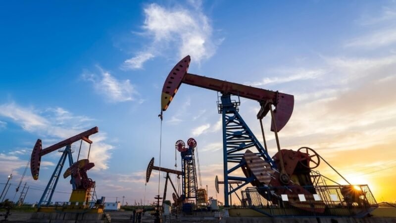 تقرير: العراق مقبل على ضغوط اقتصادية في 2026 بسبب تباطؤ نمو الطلب العالمي على النفط