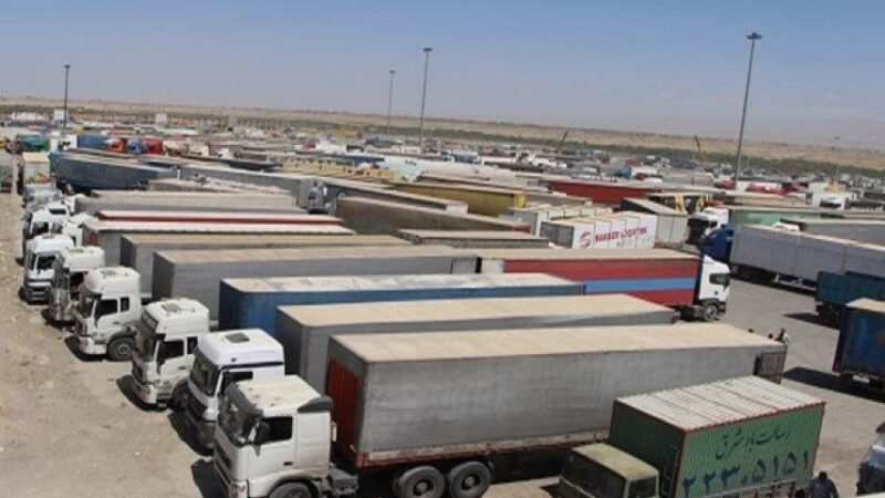 تقرير: إيران صدّرت للعراق بضائع بقيمة 866 مليون دولار عبر منفذ مهران منذ بداية 2025