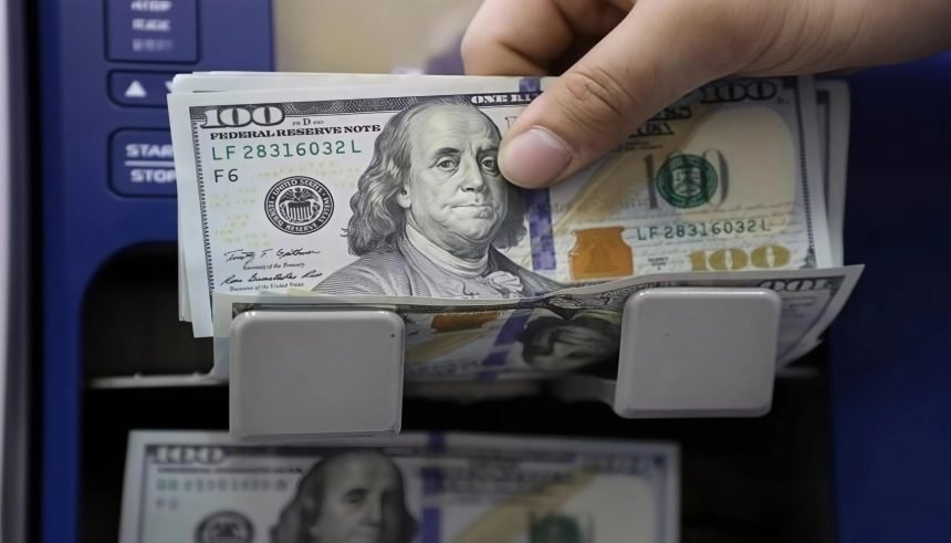 استقرار نسبي في أسعار صرف الدولار أمام الدينار العراقي في الأسواق المحلية