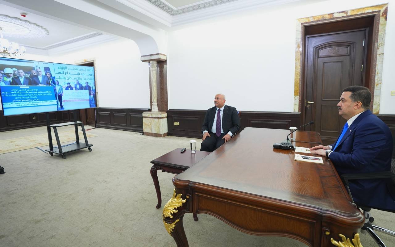 رئيس الوزراء محمد شياع السوداني يطلق الأعمال التنفيذية لمشروعين في كربلاء المقدسة والنجف الأشرف