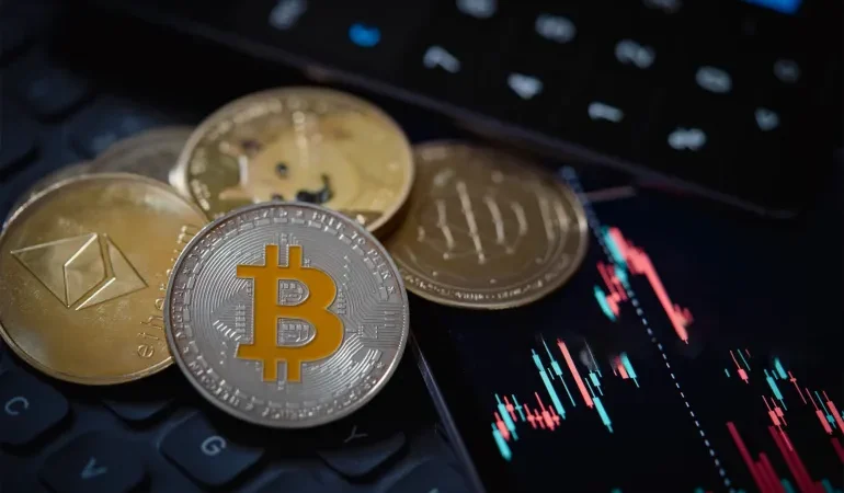 ارتفاع طفيف في القيمة السوقية للعملات الرقمية مع هيمنة بيتكوين بنحو 59%.