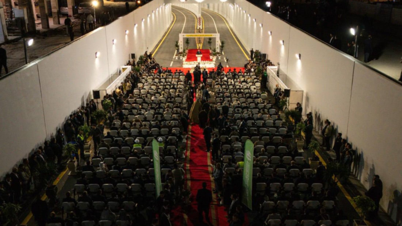 العتبة العلوية تفتتح مشروع نفقي الرسول والطوسي بطول ألف متر لتخفيف زخم الزائرين.