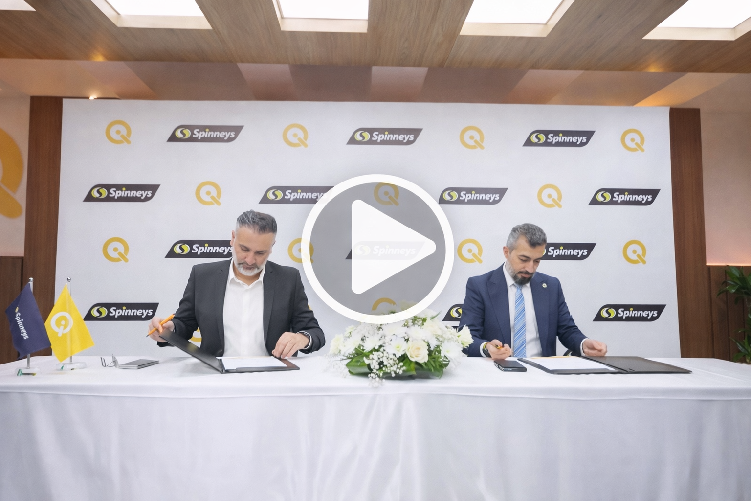 شركة كي شراكة استراتيجية مع سبينيس (Spinneys)إحدى أبرز سلاسل الهايبرماركت العالمية.