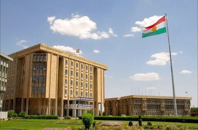 حكومة كردستان: ربط رواتب موظفي الإقليم بمشاريع الوسط والجنوب عقاب مالي جماعي.