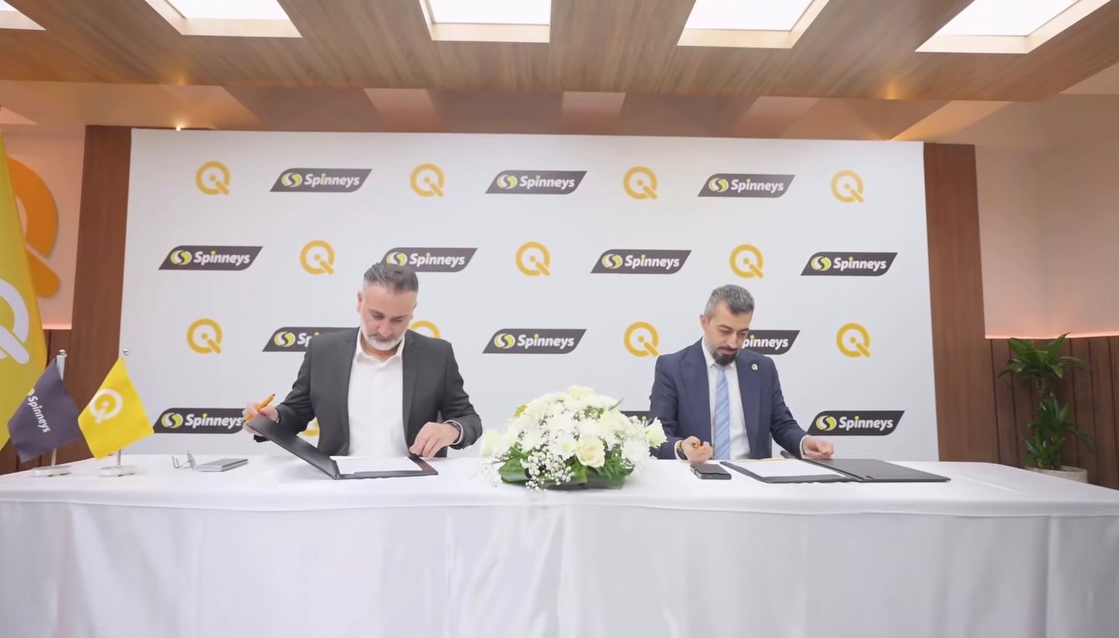 شركة كي توقّع شراكة استراتيجية مع سبينيس لتعزيز خدمات الدفع وتجربة التسوق.