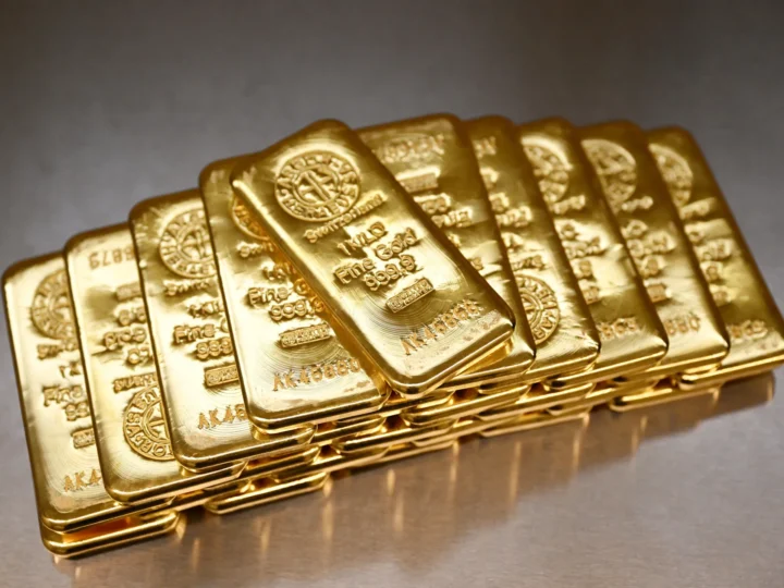 ارتفاع طفيف في أسعار الذهب مع صعود الدولار وترقب بيانات التضخم الأميركية.